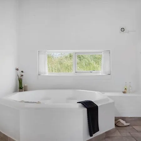 1057-ringkobing-plantagevej-22 بيت للعطل Søndervig